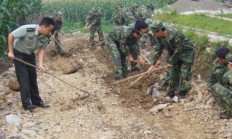 湖南省军区连续26年在桑植老区扶贫攻坚记事