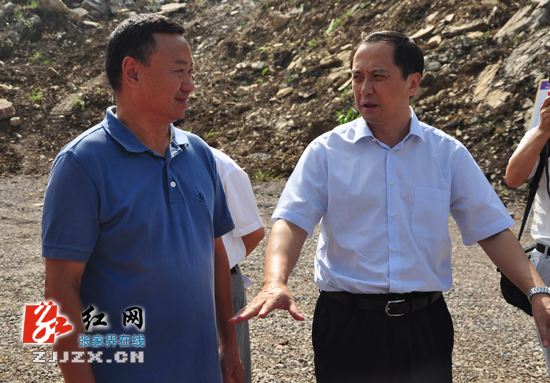 许显辉到桑植县调研经济社会发展和重点工程建设情况