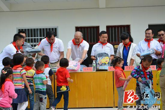 桑植县竹叶坪乡守玉希望小学落成启用